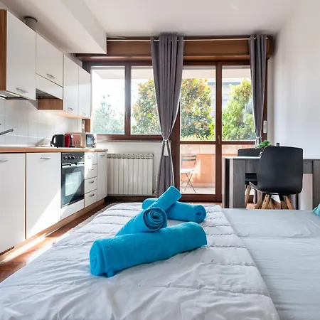 Vicino A Milano, Liuc E Mxp *